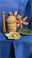 HEAVY POTTERY VASE, 2 LEAF PLATTERS, CLOTH