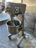 Hobart 30 Quart Mixer with bowl and paddle