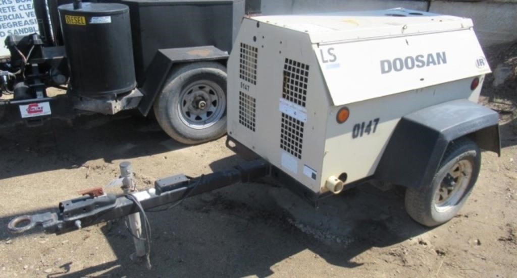 2010 Ingersoll Rand Doosan portable generator