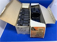 LOT OF 14 CIRCUIT BREAKERS 70 AMP & 40 AMP