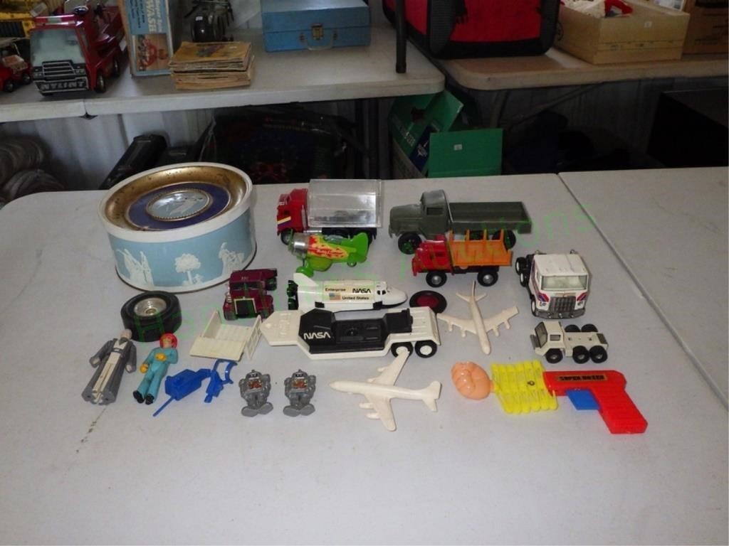 Miscellaneous Toy Lot