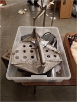 Tub of tile cutter and hardware