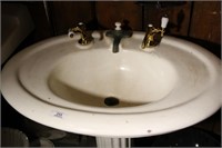 Original Large Oval Pedestal Sink