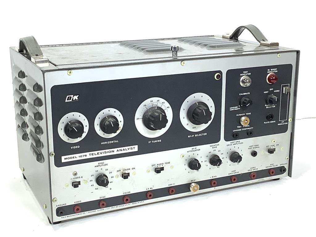 Vintage B&K Model 1076 Television Analyst