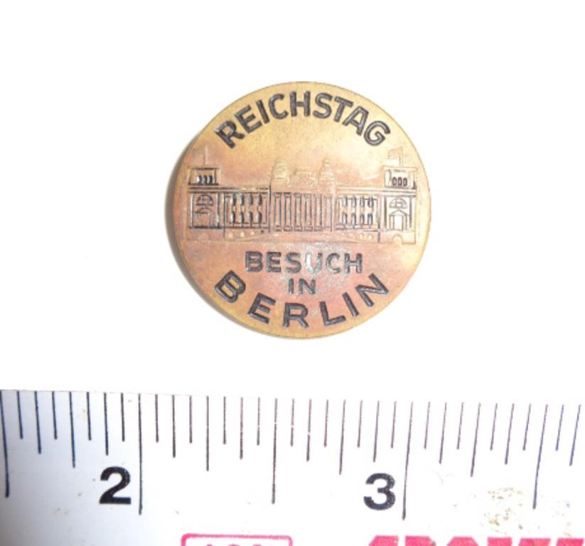 REICHSTAG BERLIN PIN