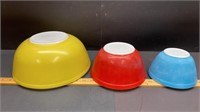 Pyrex Primary 404, 402 & 401 bowls.  404 good