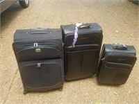 2 Adrienne Vittadini & 1 JEEP luggage