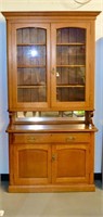 Early American Oak Hutch