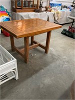 This End Up Dining Room Table