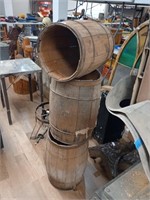 Small wood barrels
