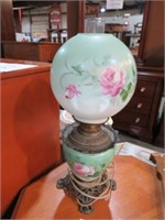 GONE WITH THE WIND STYLE LAMP WITH SHADE