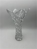 Flower Vase (appears to be crystal but bidder