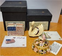 F - LOT OF COLLECTIBLE TRINKET BOXES (B10)