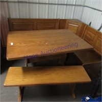 Corner table w/ bench seats,