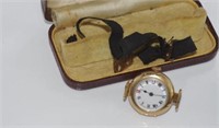 Boxed vintage 9ct gold cased wristwatch