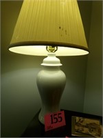 CERAMIC TABLE LAMPWITH SHADE