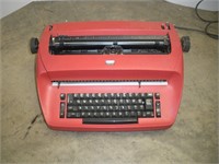 Vintage IBM Electric Typewriter  (03160)
