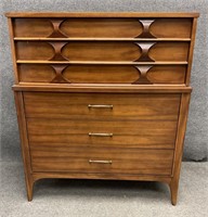Kent-Coffey Perspecta Chest on Chest