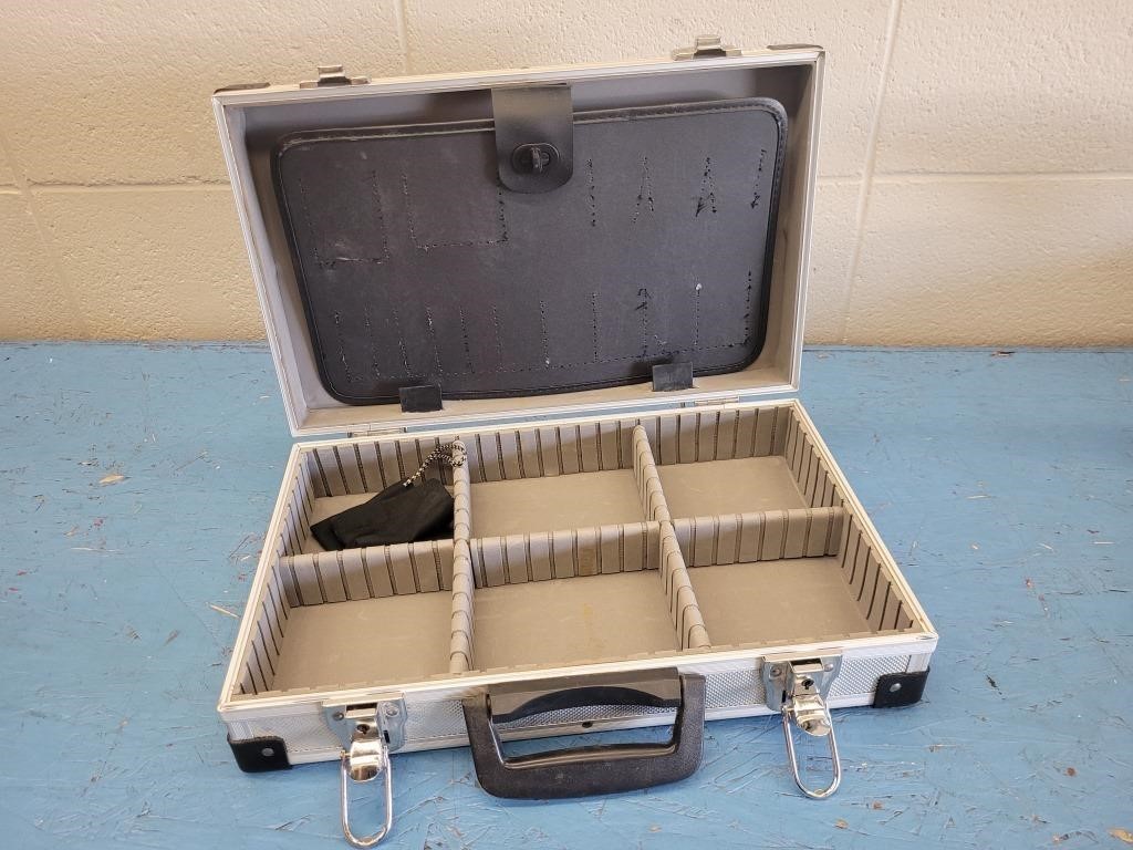 ALUMINUM CASE FOR TOOLS NO KEYS 10" X 16" X 4"