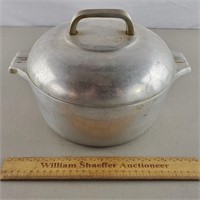 Wagner Ware Magnalite Dutch Oven 4248M