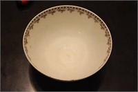 Chinese Export Porcelain Bowl