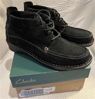 New- Clarks Lace up ankle boot
