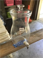 Glass jug with spicket