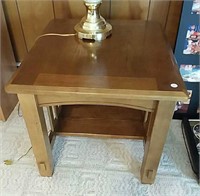 End Table 22W x 20T x 24.5D