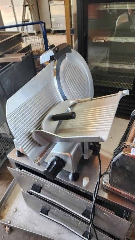 Globe Deli Slicer