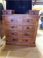 Antique Dresser with 4 Big Drawers 2 Small Upper