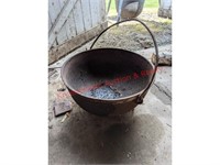 Large Outdoor Cast Kettle