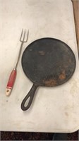 Cast Iron Skillet & Wooden Handle Grill Fork