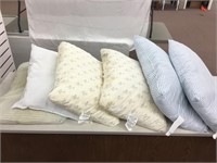 Bed pillows