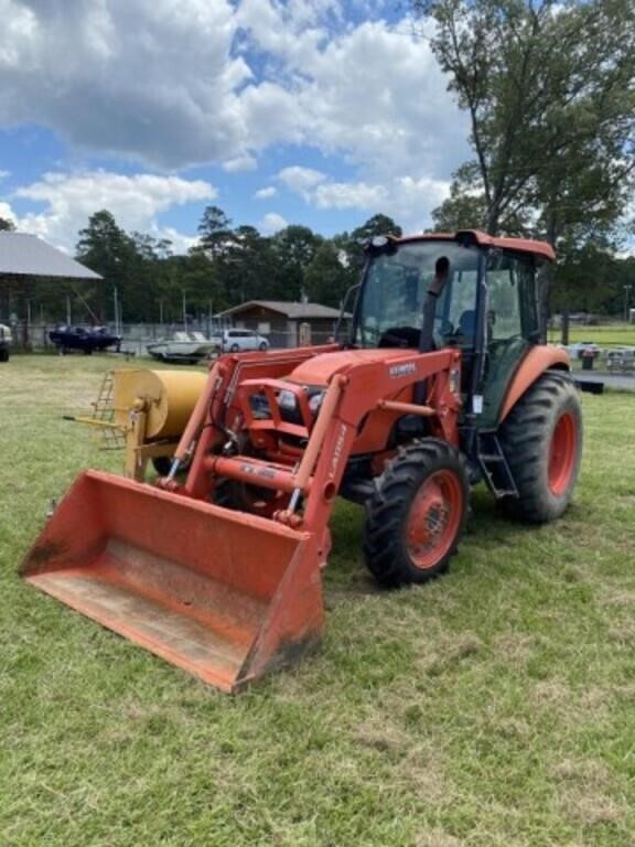 1706) '18 Kubota M6060- 2700 hrs, everything works