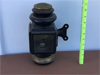ANTIQUE FORD MODEL NO. 110 OIL LANTERN / OIL LAMP