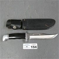Buck 119 Fixed Blade Knife in Sheath