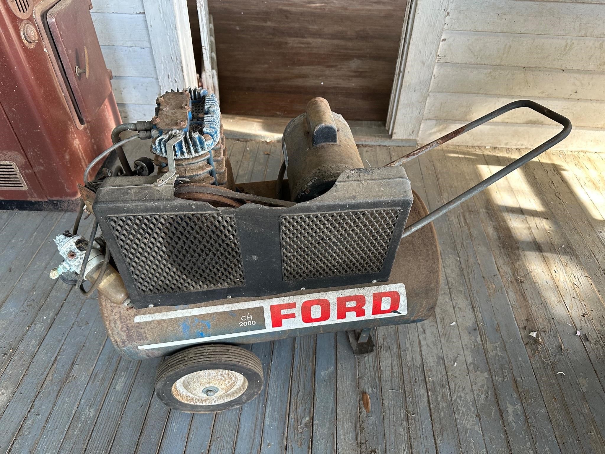 Ford CH 2000 Air Compressor SEE COMMENTS