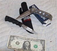 (2) SMITH & WESSON KNIVES