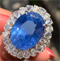 12ct cornflower sapphire ring in 18k gold