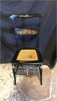 Hitchcock style chair : cane seat needs repair