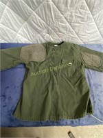 Shirt w/shooter pads