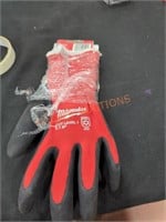 Milwaukee cut level 1 gloves