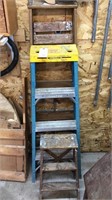 3 Small ladders, 2 wood, 1 fiberglass