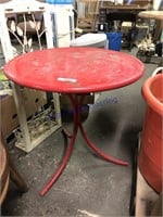 ROUND RED METAL OUTDOOR TABLE, 24" ACROSS
