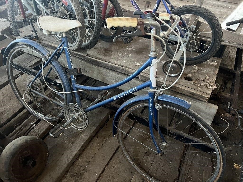 Vintage Raleigh Ladies Bicycle