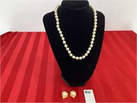 VINTAGE PEARL NECKLACE W/EARRINGS