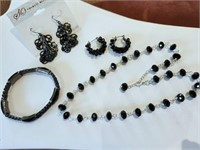 Earrings, bracelet, Necklace, black,