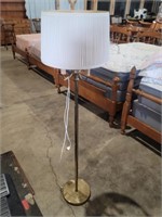 Traditional Style Floor Lamp