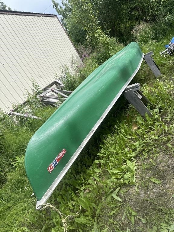 Coleman 17 marine green canoe