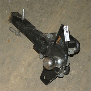 Curt Heavy Duty Towing Hitch